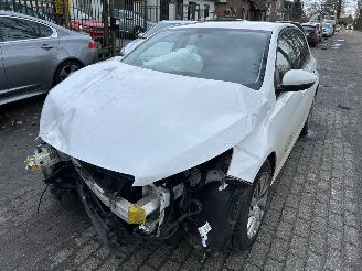 Avarii autoturisme Peugeot 308 1.2 PureTech  5 Drs 2020/2