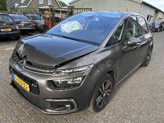 Avarii autoturisme Citroën Grand C4 SpaceTourer 1.2 PT Feel  Automaat   ( 26959 KM ) 2020/6