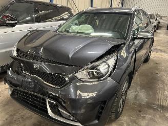 Avarii autoturisme Kia Niro 1.6 GDI Hybrid Dynamic Line Automaat 2018/5