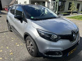 Renault Captur 1.2 TCe Automaat Limited picture 3