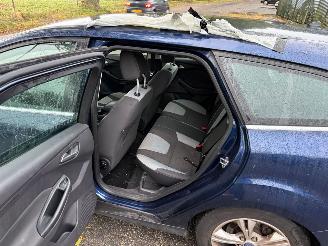 Ford Focus 1.6 Stationcar picture 10