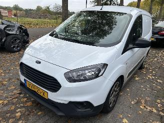 krockskadad bil bedrijf Ford Transit Courier Van 1.5 TDCI 2023/4