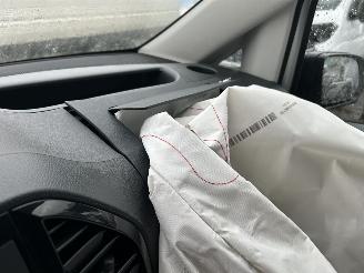 Mercedes eVito Electric Dubbel Cabine Automaat Lang  66 KWh picture 13