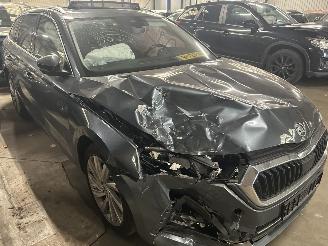 Skoda Octavia Stationcar 1.5 TSI e-Tec Business Edition Automaat picture 3