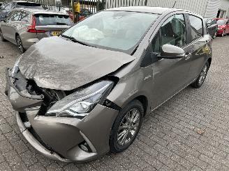 Schadeauto Toyota Yaris 1.5 Hybrid Dynamic  Automaat 2020/4