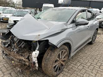 damaged passenger cars Audi Q4 Sportback e-Tron 45 Quattro  S Edition Competition  82 kWh  ( 2530 Km ) 2025/11
