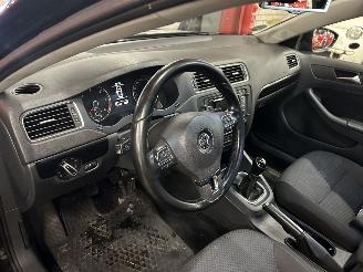 Volkswagen Jetta 1.6 TDI picture 16