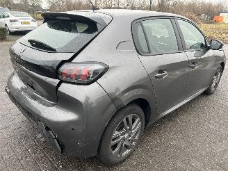 Peugeot 208 1.2 PureTech Active Pack picture 4