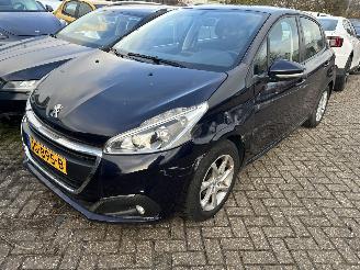 Auto incidentate Peugeot 208 1.2 PureTech Active 2016/3