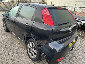 Fiat Punto 0.9 picture 6