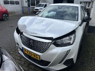 Auto incidentate Peugeot e-2008 EV Active  50kWh 2022/6