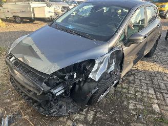 skadebil auto Ford Fiesta 1.0 Ecoboost Connected  5 Drs    ( 58234 Km ) 2021/1