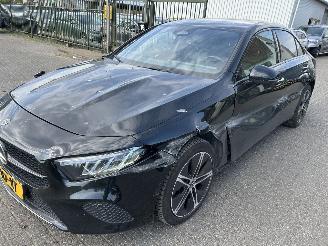 krockskadad bil auto Mercedes A-klasse 250e Sedan Automaat 2023/12