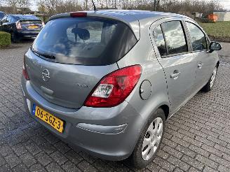 Opel Corsa 1.3 CDTI  5 Drs   ( schadevrij ) picture 4