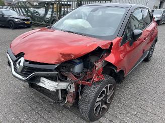 skadebil auto Renault Captur 1.2 TCe X Mod   Automaat-Leer 2015/8