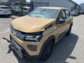 skadebil auto Dacia Spring Expression 26,8 kWh   Automaat   ( 6719 Km ) 2025/11