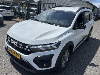 krockskadad bil auto Dacia Jogger 1.0 TCe   7 Persoons - LPG G3 2023/1