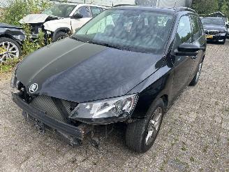 Skoda Fabia Stationcar 1.0 TSI  Drive picture 1