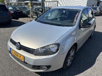 skadebil auto Volkswagen Golf 1.2 TSI   5 drs 2012/9