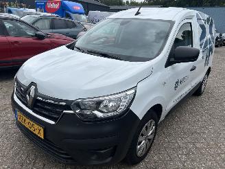 krockskadad bil bedrijf Renault Express 1.5 DCI  Comfort 75 2023/11