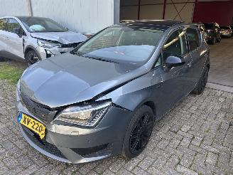Vaurioauto  passenger cars Seat Ibiza 1.0 FR  5 drs ( Panoramadak ) 2016/12