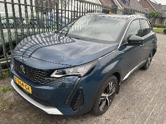 Auto incidentate Peugeot 5008 1.6 Hybrid  GT  Automaat 2023/11
