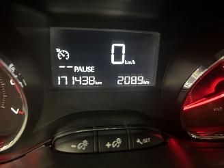 Peugeot 208 1.2 VTI  Active picture 7