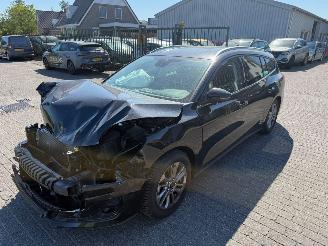 Avarii autoturisme Ford Focus Stationcar 1.0 Hybrid Ecoboost Titanium 2024/10
