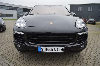 Porsche Cayenne 3,0 Diesel Full options picture 3