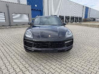 Porsche Cayenne 3.0 Automatik Leder LED Panoramadach Luftfederung picture 2