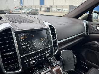 Porsche Cayenne CAYENNE S 3.0 E-HYBRID PANORAMA LEDER NAVI XENON VOL picture 20