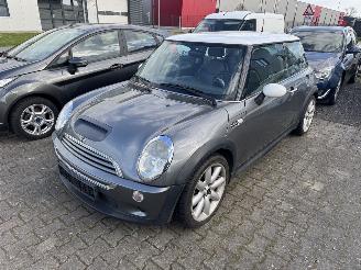 skadebil auto Mini Mini COOPER S 120 KW LEDER XENON 2003/10