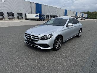 Auto incidentate Mercedes E-klasse E350e AVANTGARDE KLIMA AUTOMATIK LED NAVI SITZHEIZUNG 2016/12