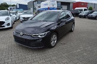 Coche accidentado Volkswagen Golf VIII Lim. Life eTSI DSG AUTOMATIK 2021/3