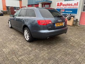 Audi A6 avant 4.2 V8 QUATTRO 334pk picture 3