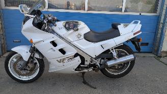 Vrakbiler motor Honda VFR 750 RC24 1988/1