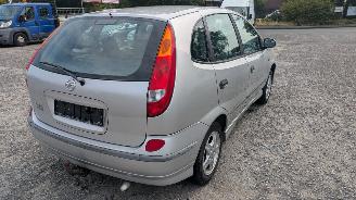 Nissan Almera 1.8 picture 5