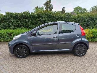 Peugeot 107 1.0-12V XR 5drs airco picture 13