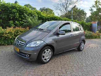 Vaurioauto  passenger cars Mercedes A-klasse 160 BlueEFFICIENCY Business Class 2010/12