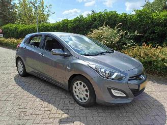 Damaged car Hyundai I-30 1.4 HB 2012/5