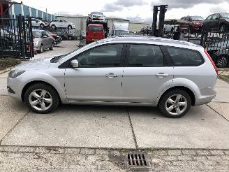 Avarii autoturisme Ford Focus 16i E5 Combi 2011/8