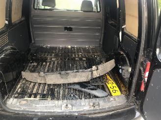 Volkswagen Caddy 16tdi 75kW E5 picture 15