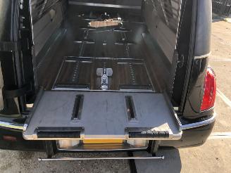 Lincoln Town Car 4.6i V8 164kW picture 17