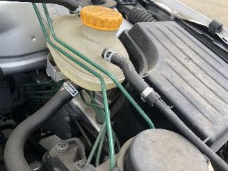 Opel Tigra 14i 16v 88000 km picture 12