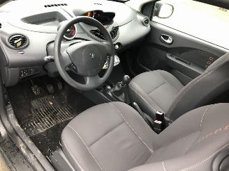 Renault Twingo 12i 16v Airco, lm velgen picture 6