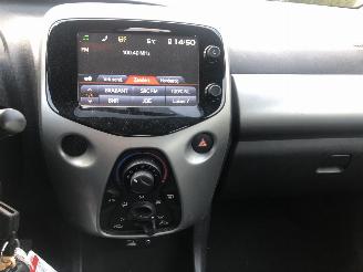 Toyota Aygo 1.0 vvti X-PLAY picture 8
