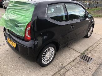 Volkswagen Up! High Up! Blue Motion picture 4