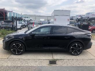 krockskadad bil auto Peugeot 408 1.6 Plug in Hybrid 180 Allure Pack 2023/12