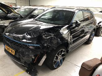 Vaurioauto  passenger cars Lynk & Co 01 Plug in Hybrid 1.5 2023/8