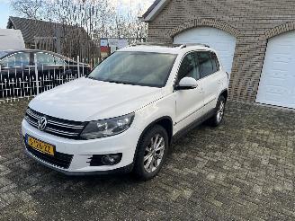 Auto incidentate Volkswagen Tiguan Weinig km !! 2012/4